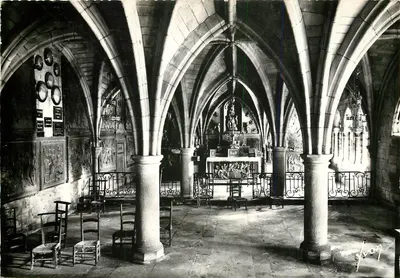 Igreja de São Salvador — Interior — Les Éditions d'Art, Paris