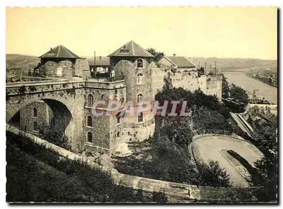 Namur-Citadelle — O Castelo dos Comles — Edição: M. P. Namur