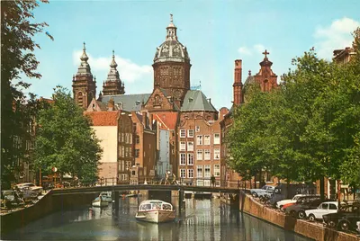 Amsterdam / Holanda — Vista do canal Oudezijds Kolk com a igreja São Nicolau — Euro Color Cards n° 732