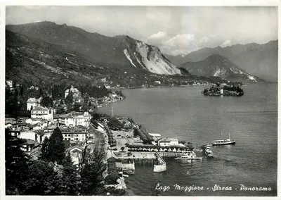Lago Maggiore - Stresa - Panorama — Fotografia da cidade e do lago com um ferry — Editor Reggiiori, n° 277
