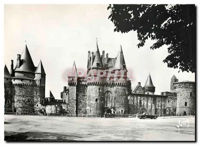 Castelo de Vitre — fachada (séculos XIV-XV) — Les Éditions d'Art, Paris
