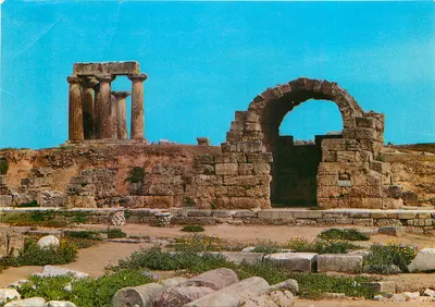 Corinto Antiga — Triglifos, lojas e o templo de Apolo — Cor de Olimpia, n°53