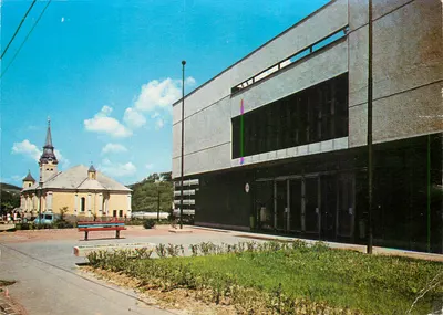 Escola primária Jurij Gagarin — Salgótarján — Offset-Kyönda Budapest