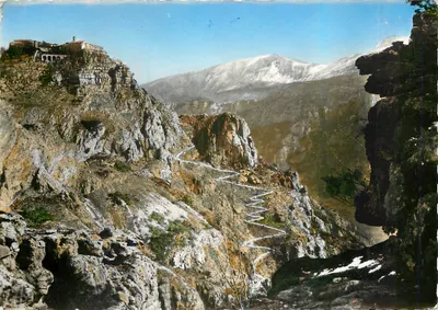 O Caminho do Paraíso — Gourdon-Village (A.M.) alt. 760 m — Editor Légarloup