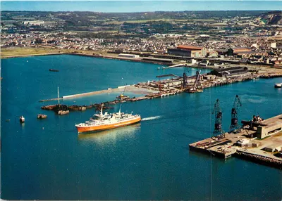 Cherbourg — A estação marítima e a cidade — Artaud Frères, Nantes