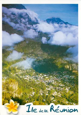 Wyspa La Réunion — widok z lotnictwa z doliny La Réunion — Éditions Agedis