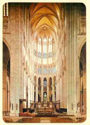 Beauvais - Catedral, Nave Gótica — a mais alta do mundo — Éditions MACE