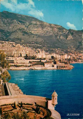 Monaco - O Casino e o Tiro aos Pássaros vistos do Forte Antoine — La Cigogne