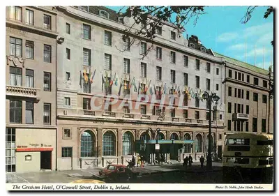 The Gresham Hotel, O'Connell Street, Dublin 1, Ireland — Foto: D. Noble, John Hinde Studios