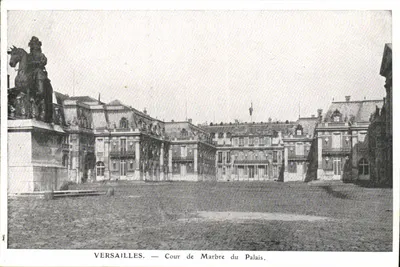 Versailles — Cour de Marbre do Palácio