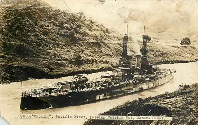 Bilhete postal antigo USS Wyoming Frota do Pacífico Navio Culebra Canal do Panamá