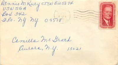 Carta postal endereçada a Camilla McGrath em Aurora, N.Y. — selo Herbert Hoover — carimbo postal de Maples, N.Y.