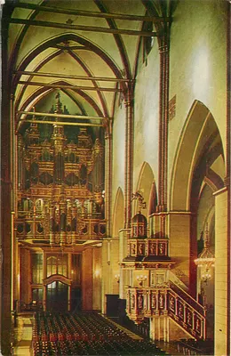 Interior da catedral Dom — Salão de concerto — Editor Aurora, Leningrado, n° M31960