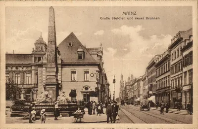 Mainz — Grande praça com obélisco e novo poço — n° 2256