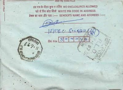 Carta postal interna indiana — selo de 75 pence — destinatário em Hyderabad (AP) — Verso