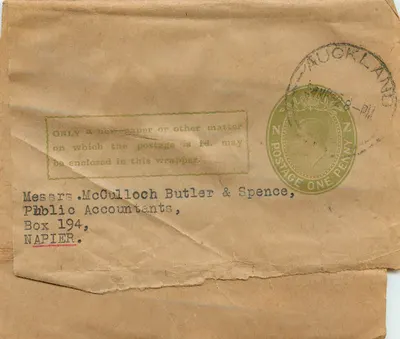 Napier — Envelope de correio com selo e carimbo de Auckland — Número de série não visível