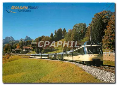 Pociąg GoldenPass Panoramique — góry i lasy jesienne — Photoglob Zürich/Vevey