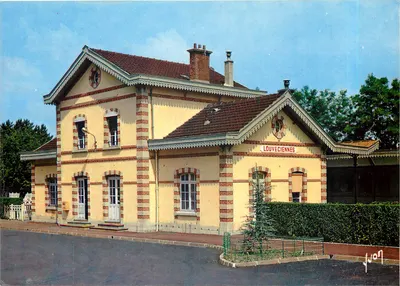 Estação de Louveciennes — Yvelines — Edições Yvon