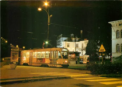 Tramway na Place Wiener em Bruxelas — Sociedade dos Transportes Intercomunais de Bruxelas — edição GEDA