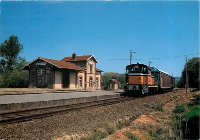 Moustéru — Estação — Rede Bretã, Linha de Carhaix a Guingamp, locomotiva Y 7601
