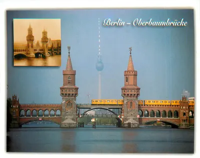 Berlim – Oberbaumbrücke — vista com o Berliner Fernsehturm no fundo — editor GITSCHINER STRASSE 91, Berlim