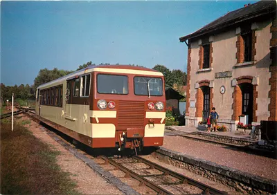 Estação de Loreux — Autorail Verney X213 ex X223 modernizado — Chemin de fer du Blanc Argent