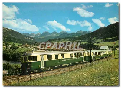 Pociąg Bodensee-Toggenburg — czterowagonowy pociąg pendularny w Neßlau-St. Johann — wydawca Photo Gross, St. Gallen