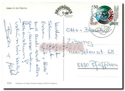 Laax — vista invernal com montanhas em segundo plano — Graphphil — Verso