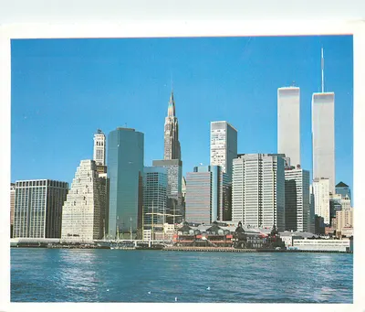 New York City — skyline con las Torres Gemelas — editor desconocido, número de serie no visible
