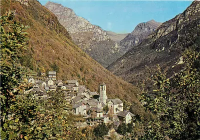 Corippo — Vale de Verzasca — Foto Garbani, n° 6611