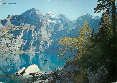 Oeschinensee — lago alpino cercado por montanhas nevadas — Verlag Auflicht Schwandern 2291