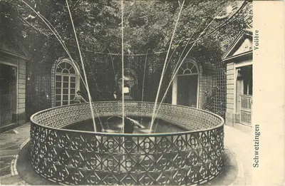 Fonte com jatos — Schwetzingen — Volière