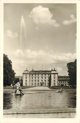 Schwetzingen — Castelo com jardim e fonte de Arion — Photohaus Thome Schwetzingen