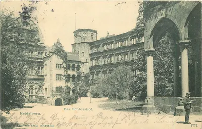 Heidelberg — Der Schlosshof — Pariser & König, n° 1774