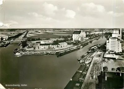 Braunschweig, Hafen — vista aérea do porto — editor Kunst und Bild Berlin 12