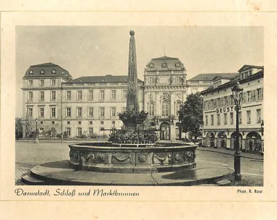 Darmstadt, Castelo e Fonte do Mercado — Fot. R. Rost