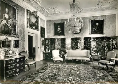 Schloss Fasanerie (Adolphseck) — Sala Rosa — R. & R. Bittner, Fulda
