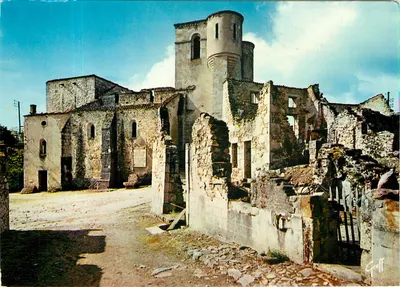 Oradour-sur-Glane — Igreja martirizada em 10 de junho de 1944 — Éditions GREFF, Paris