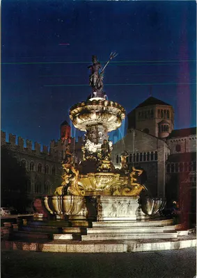 Trento - Piazza Duomo — Fontaine du Neptune — éditeur Cartotecnica, n° 361