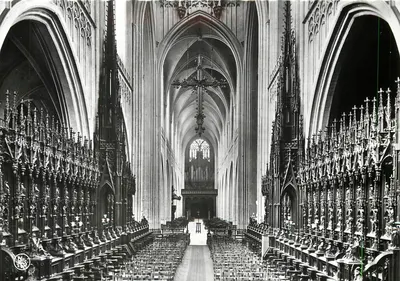 Antwerpen - Catedral — Nave central e coro — Anciens Éts. Etn. v. Brussel