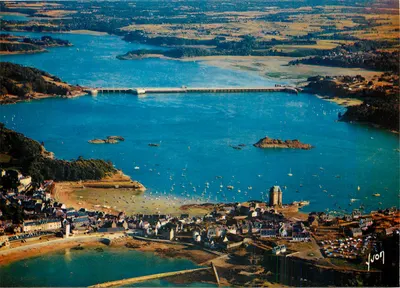 Saint-Servan (Ille-et-Vilaine) — A Torre Solidor e o dique da Rance — Éditions Jean-Jamardes, Paris