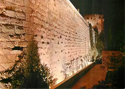 Muro da cidade de Tarragone — vista noturna — Trabajos Fotográficos ARRIBAS