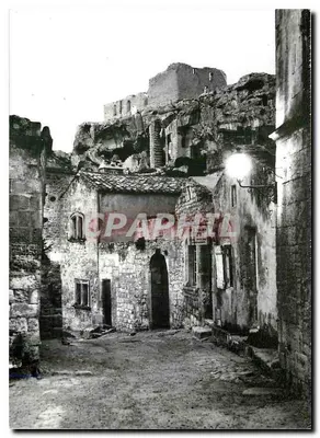 Ruelles et ruines de Gorges — Provence