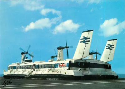 Hovercraft britânico — serviço Douvres ao Portel — Editor Estel, n° H.1.437-R