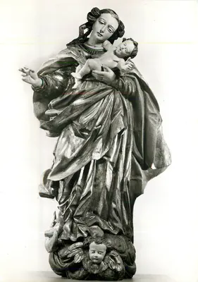 Maria com Criança — escultura de carvalho do sudoeste da Alemanha, século 17 — Badisches Landesmuseum, Karlsruhe