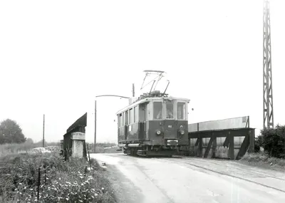 Tramwaj nr 102 — Most St-Triphon-Gare — Fotografia C. Bernard