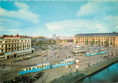 Göteborg. Drottningtorget — vista aérea com trams azuis e hotel Luggers — editor Sa-mar ab, n° G. 3/24