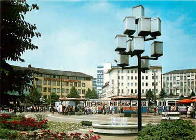 Kassel - Königplatz — vista da praça com trem e fonte — editor schreipa, n° 14