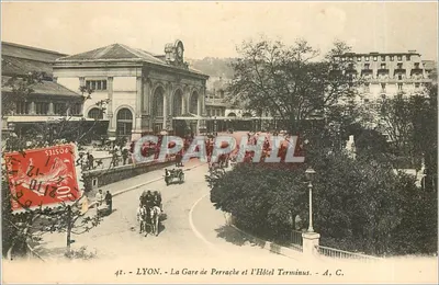 LYON - A Estação de Perrache e o Hotel Terminus - A. C.