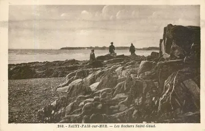 SAINT-PAIR-sur-MER — Les Rochers Saint-Gaud — n° 240